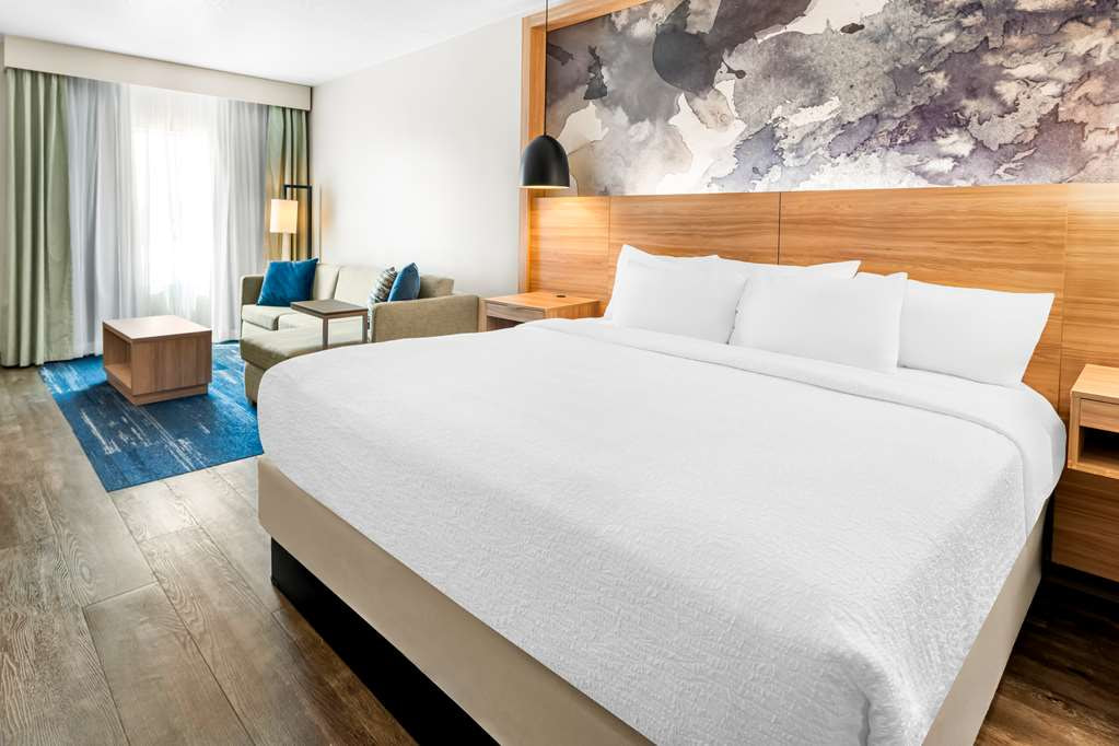 Best Western Plus Settlers Point Room