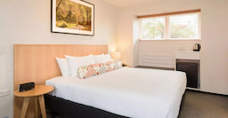 Heartland Hotel Glacier Country Room