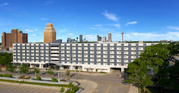 Sheraton Niagara Falls Exterior View
