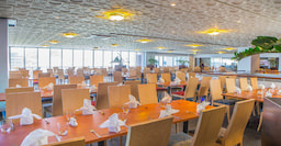 James  Cook Hotel Grand Restaurant