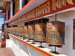 Jang-Dong-Palriffo Brang and Durbin Dara Hill