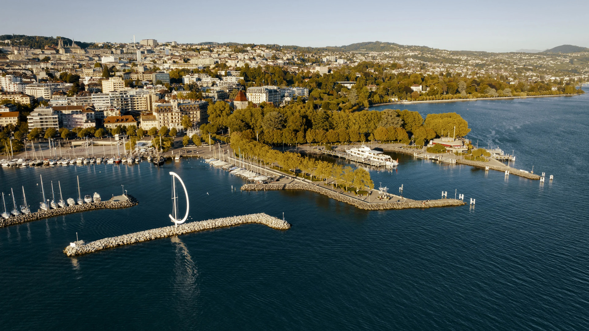 Lausanne Quais Douchy