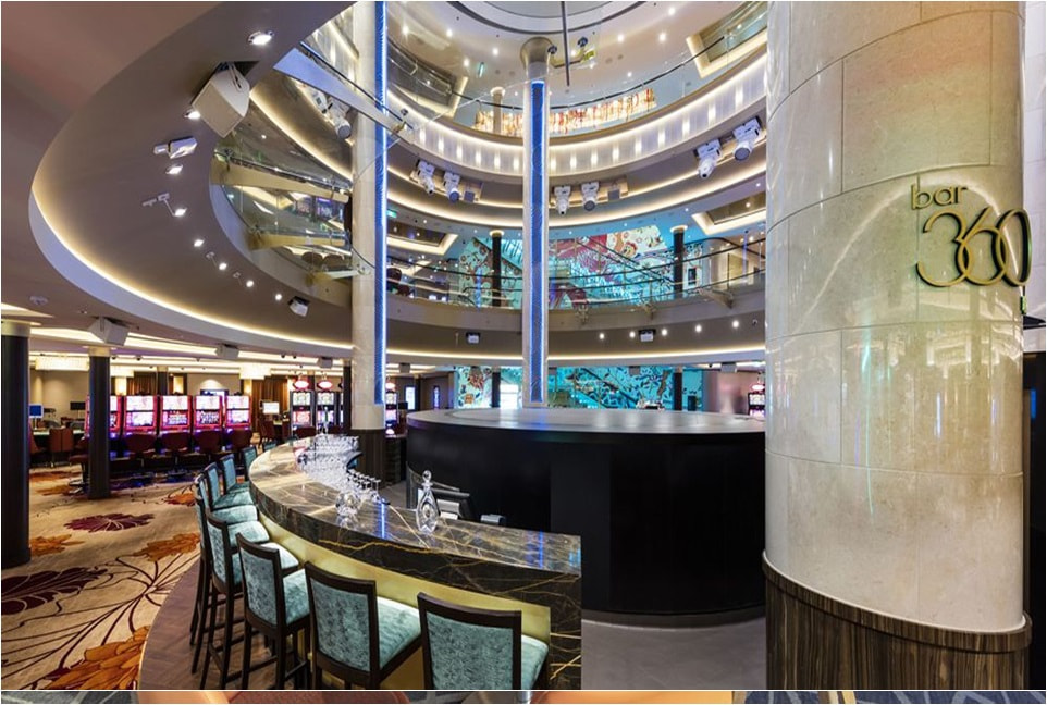 Genting Dream - Lobby Lounge