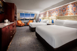 Luxor Hotel & Casino