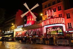 Moulin Rouge Show