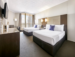Novotel Surfers Paradise Room