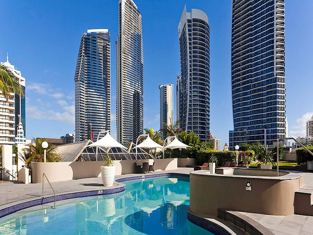 Novotel Surfers Paradise Exterior View
