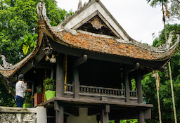 one pillar pagoda