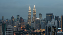 Petronas Twin Tower Overview 1
