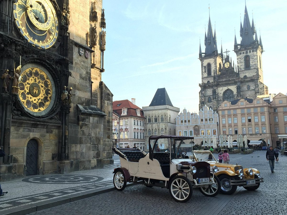 Vintage Car Ride