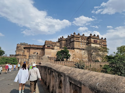 Raja Mahal, Orchha Fort