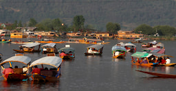 Shikara Ride In Dal Lake - Srinagar 