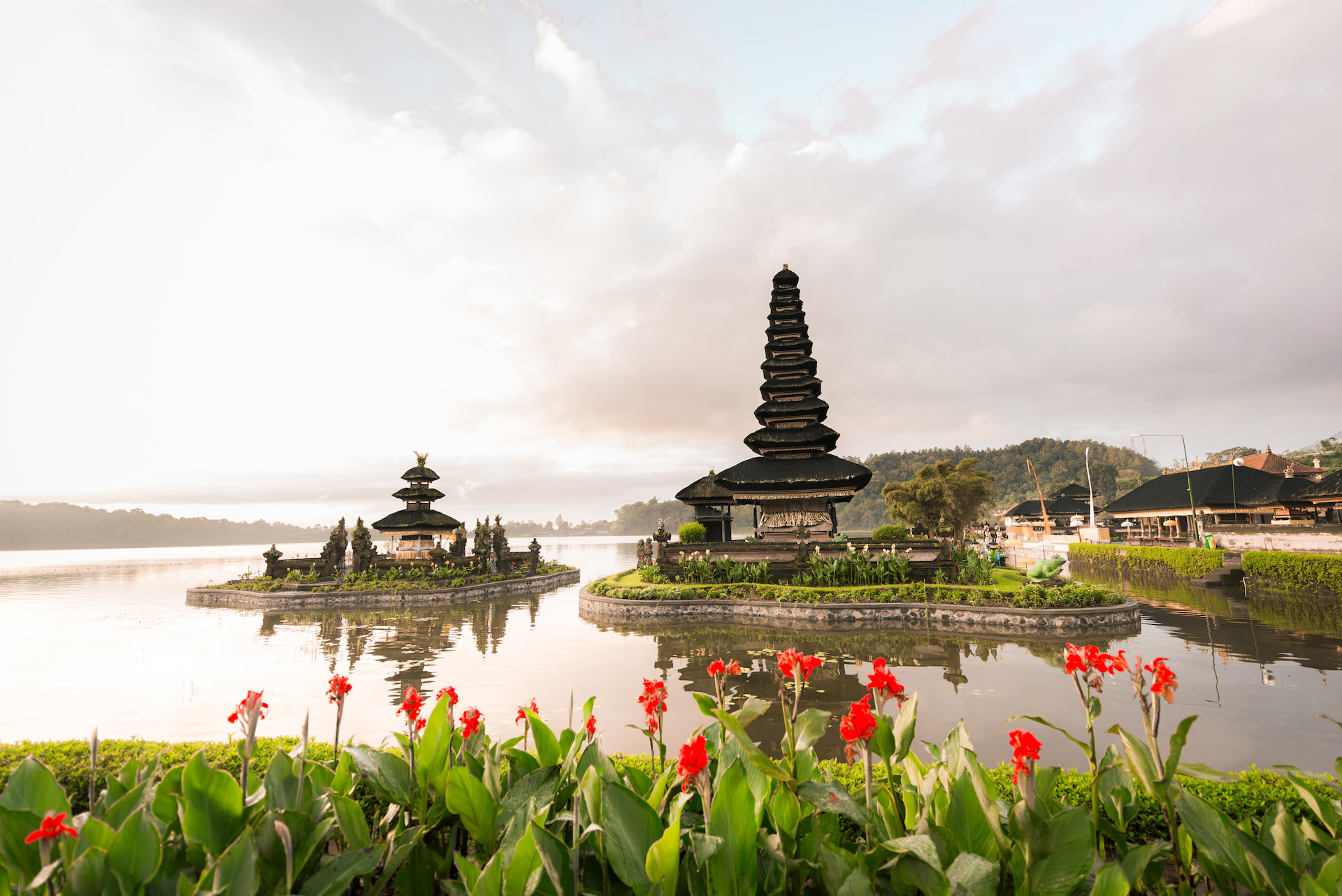 Ulun Danu temple 1