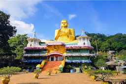 Dambulla Cave Temple