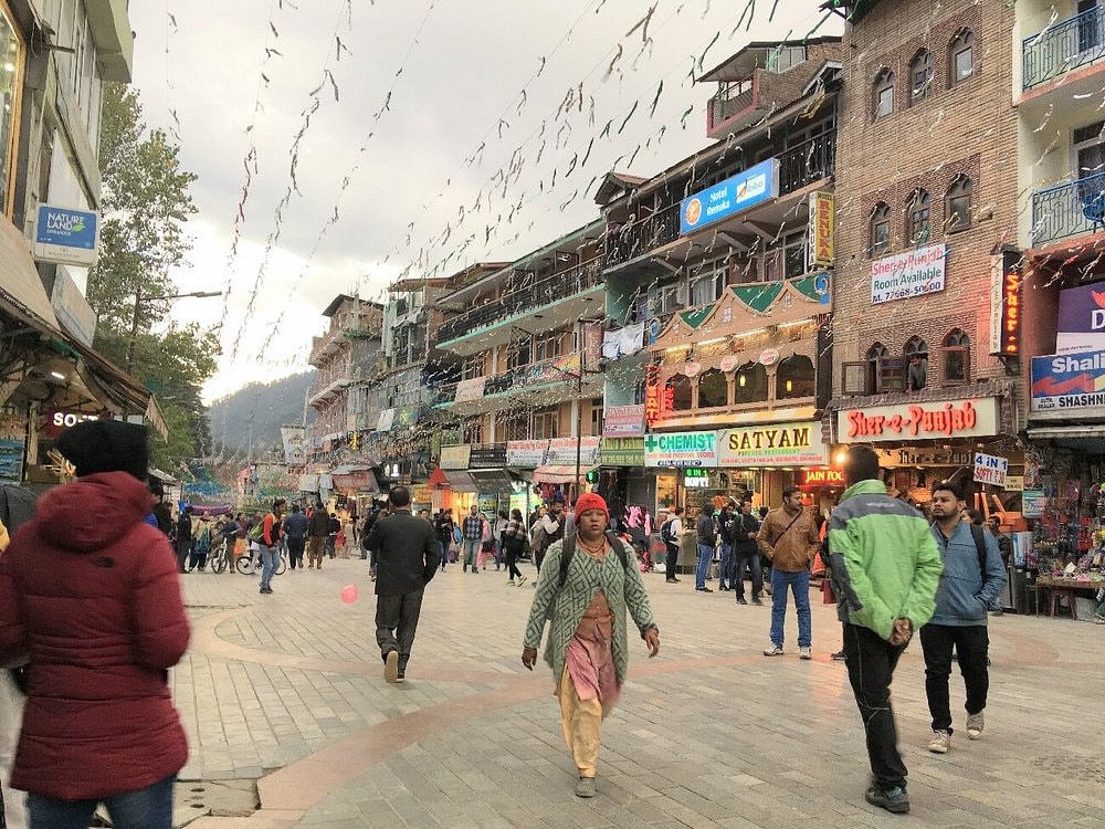 Visit Manali Main Street - Mall Road