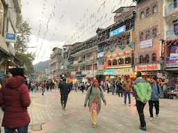 Visit Manali Main Street - Mall Road