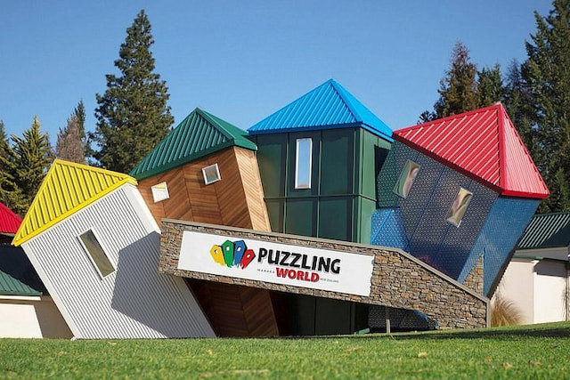 wanaka puzzuling world