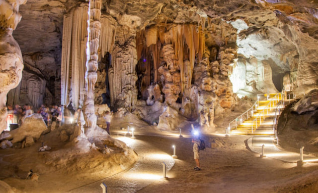 76 203 cangocaves 1