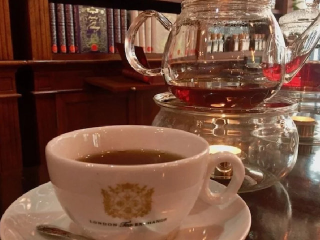 Drop into a 300 year old tea shop - 1