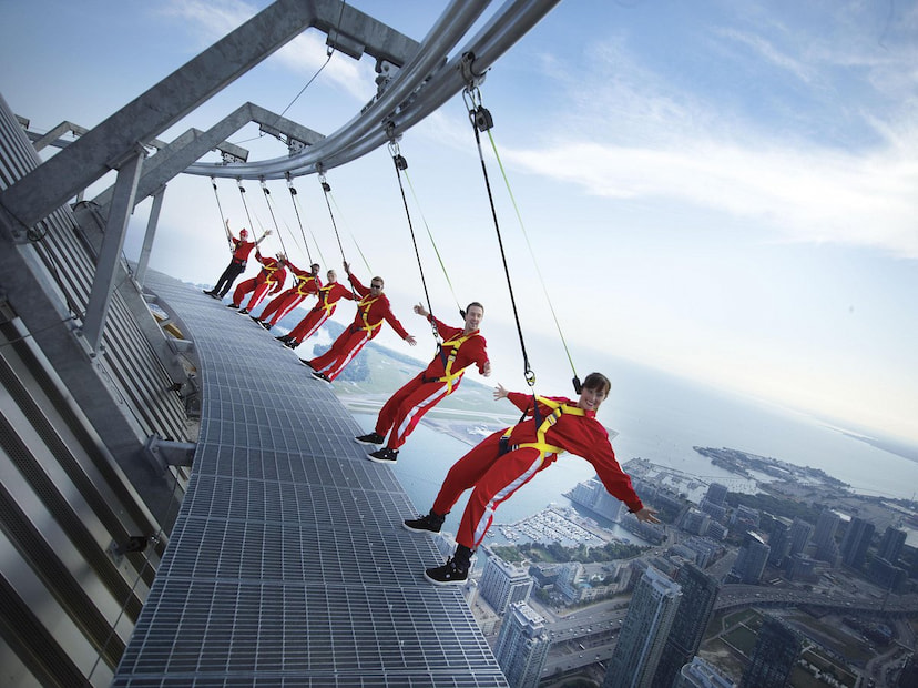 Edge Walk The CN Tower In Toronto-1