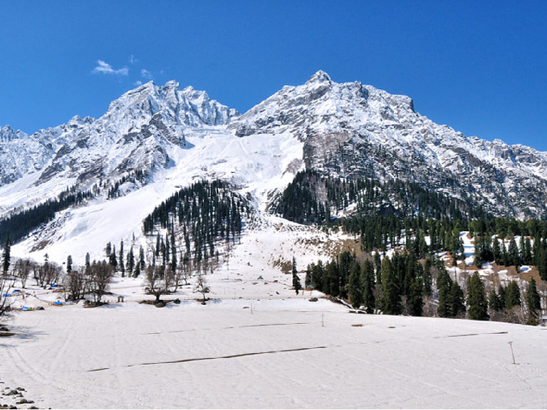 Thajiwas Glacier