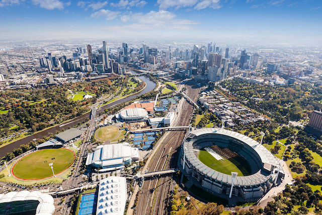 City Tour with Mcg Ground
