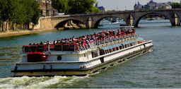 Bateaux Parisiens Seine River