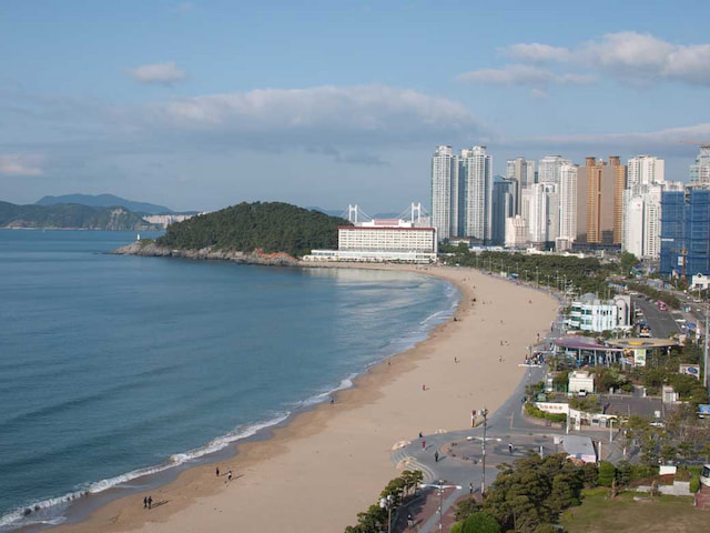 Haeundae Beach in Busan 4