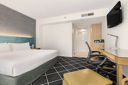 Holiday Inn On Darling Harbour Room