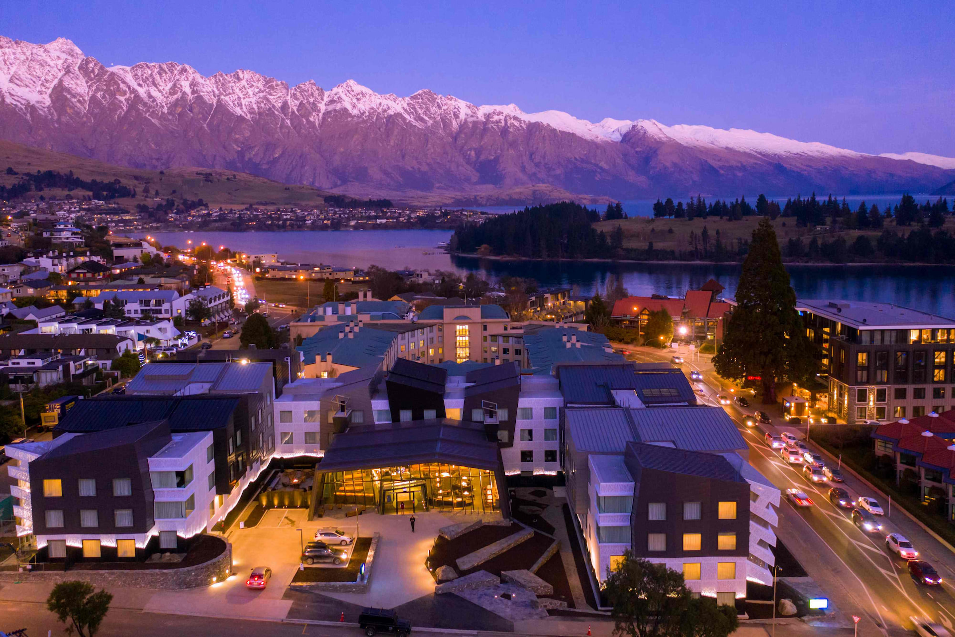 Holiday Inn Express & Suites Queenstown, an IHG - Exterior View