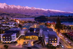 Holiday Inn Express & Suites Queenstown, an IHG - Exterior View