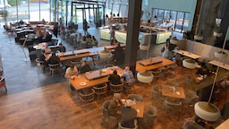 Holiday Inn Express & Suites Queenstown, an IHG - Restaurant Area