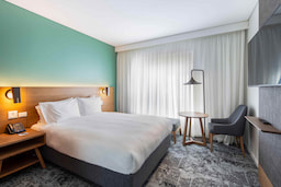 Holiday Inn Express & Suites Queenstown, an IHG - Standard Room