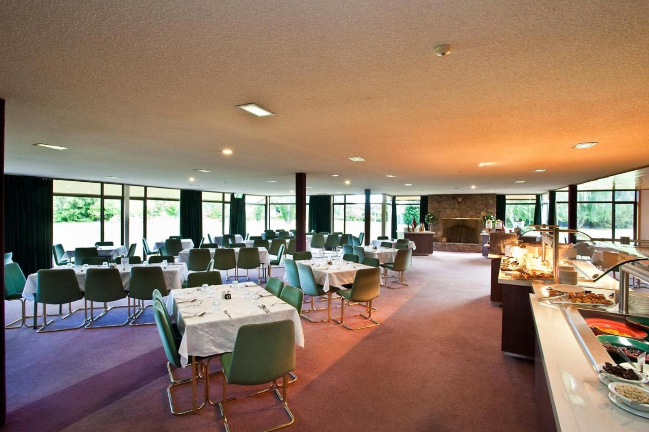 MacKenzie Country Inn - Restaurant Area