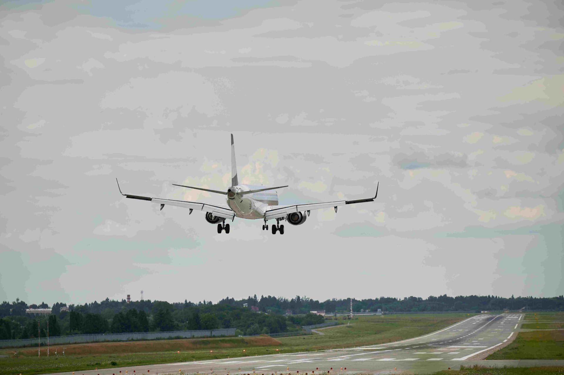 Airplane Landing