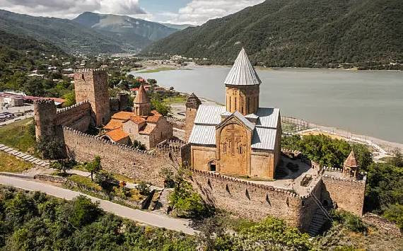 Ananuri Fortress Complex