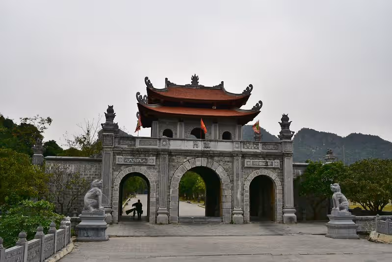 Hoa Lu Temple
