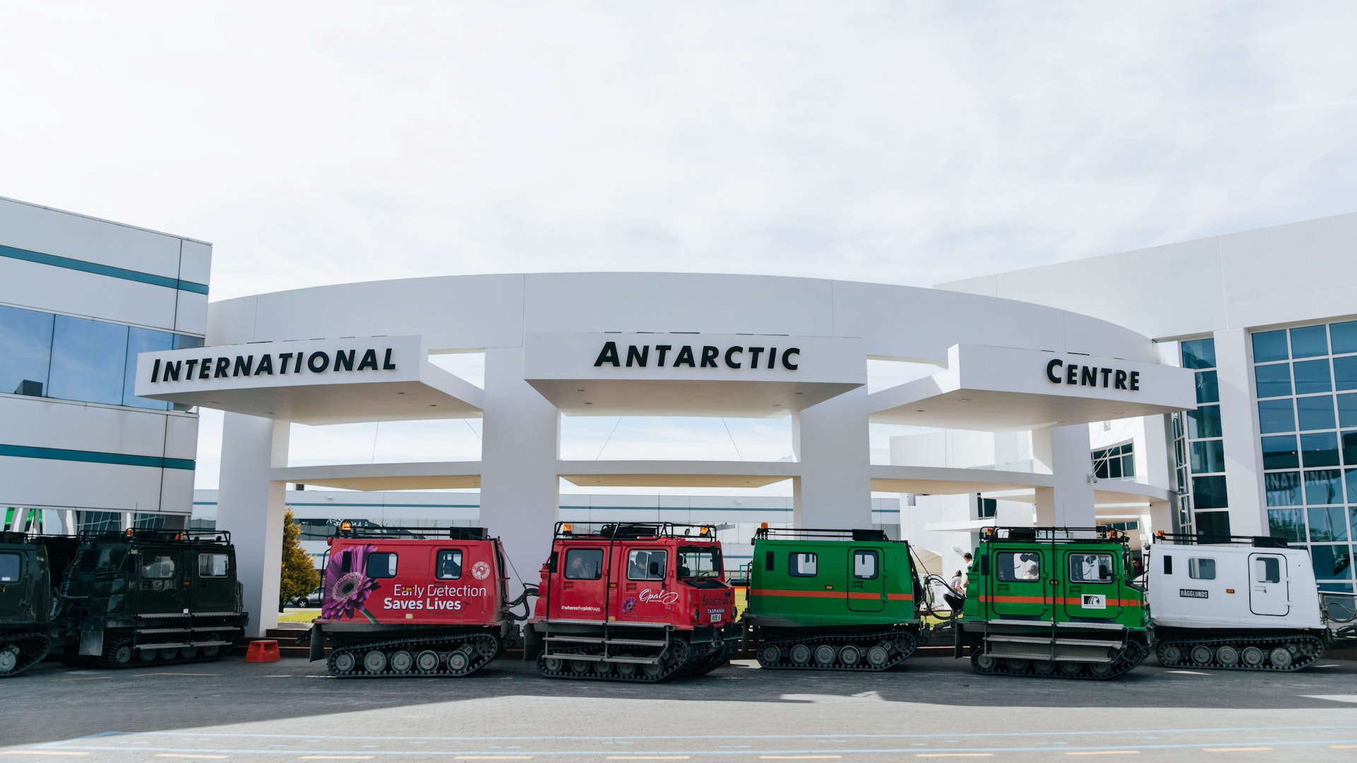 International Antarctic Centre with Hagglund ride and 4D show