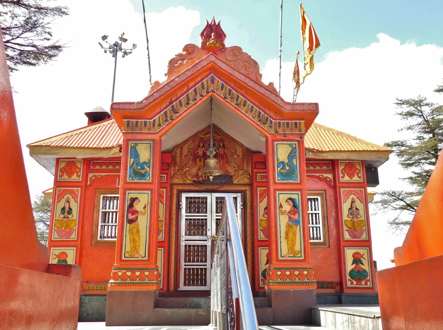Jakhoo Hill and Temple