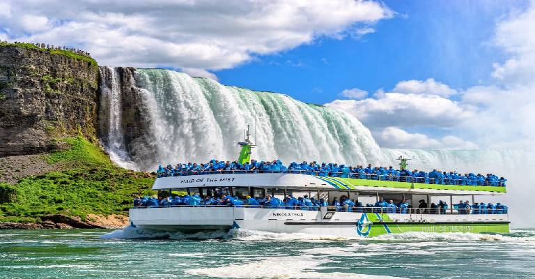 Maid of the Mist Boat Ride