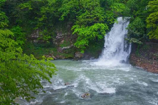 Makhuntseti Waterfall