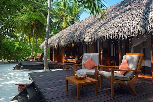 medhufushi island resort over view