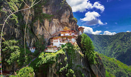 Taktsang Lhakhang ( Tigers Nest )