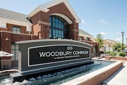Woodbury Common Premium Outlets Shopping
