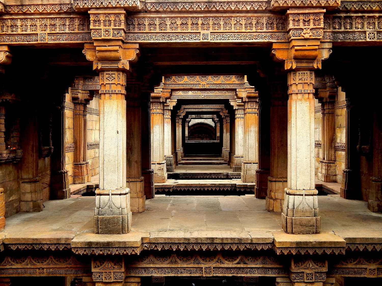 Adalaj Stepwell