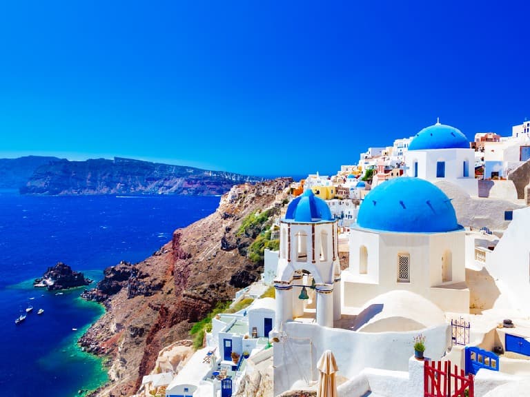 Best time to visit in Greece