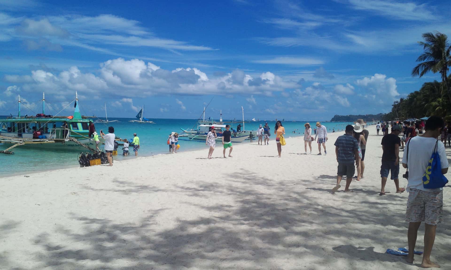 Boracay Island Hopping Tour With Lunch in Philippines