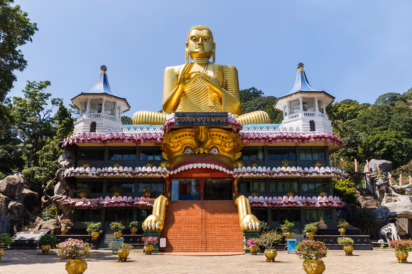 Dambulla Cave Temple