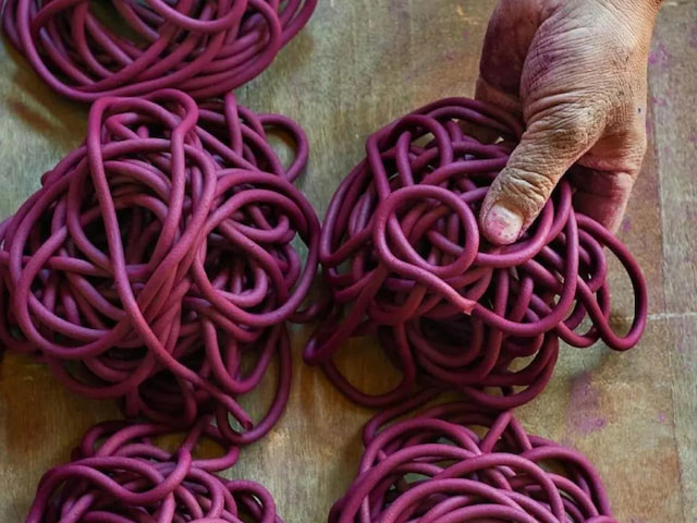 Visit-The-Nado-Poizokhang-Incense-Factory-1