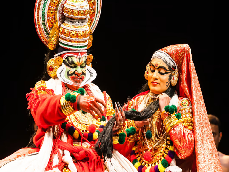 Watch Kathakali Dance Performance - 1